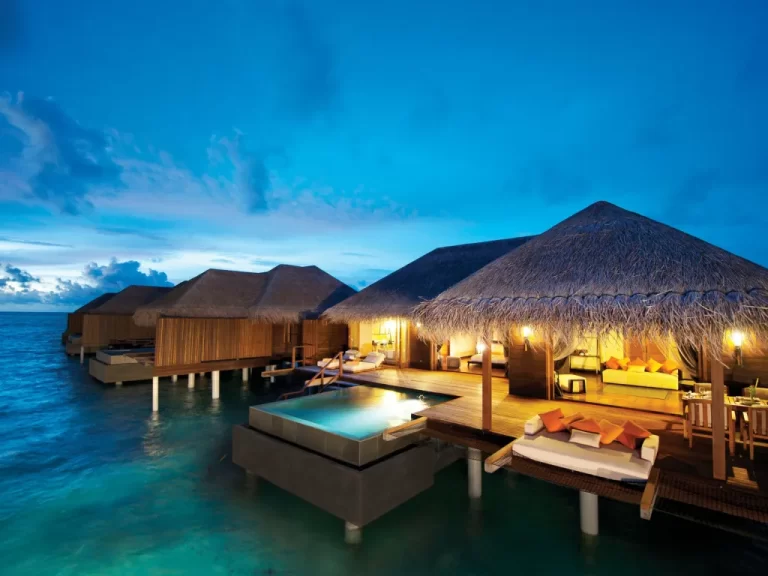 Ayada-Maldives-villas-SUNSET-OCEAN-FAMILY-SUITE-1-scaled