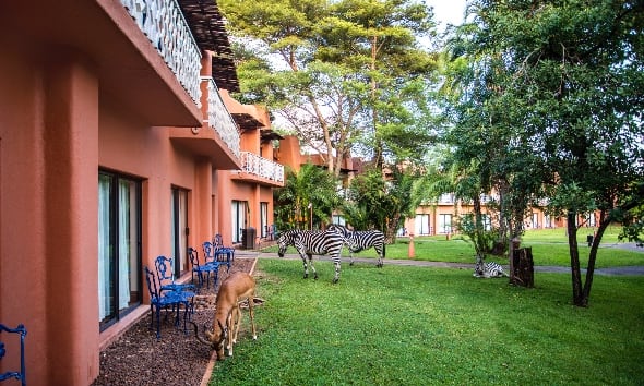 avani_victoria_falls_resort_avani_garden_view_room_590x354