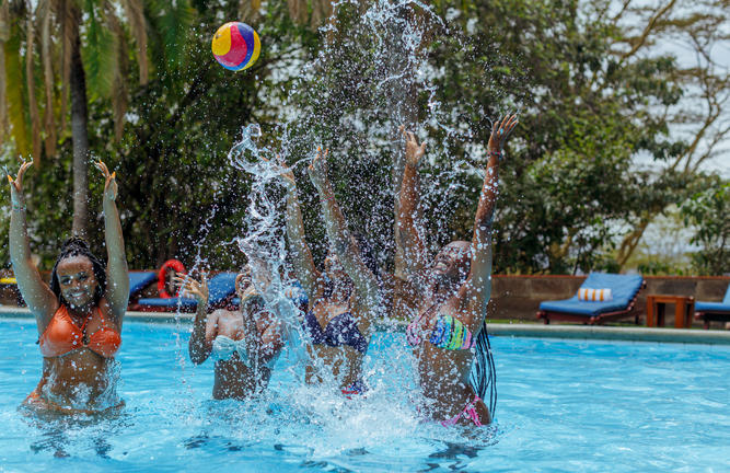 sarova_lion_hill_-_swimming_pool_10 (1)